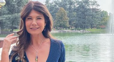 Susanna Messaggio: dai tre matrimoni alla figlia morta a 8 mesi,。